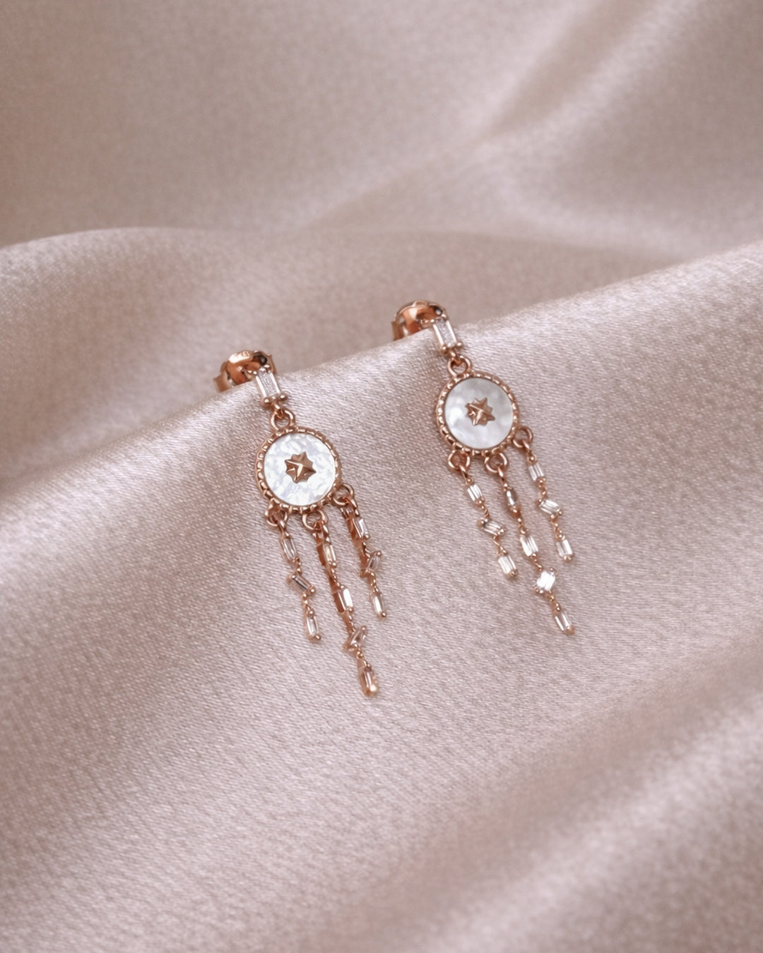 Inny Minni 925 Sterling Silver Rose Gold Mother of Pearl Tassel Drop Earrings