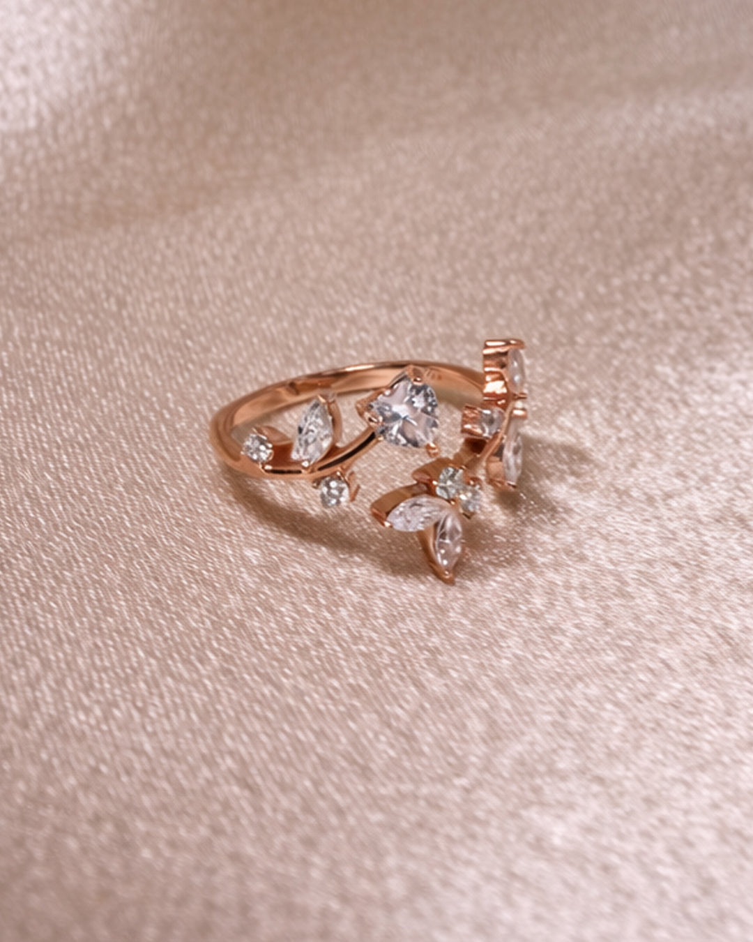 White Breeze 925 Sterling Silver Floral Ring